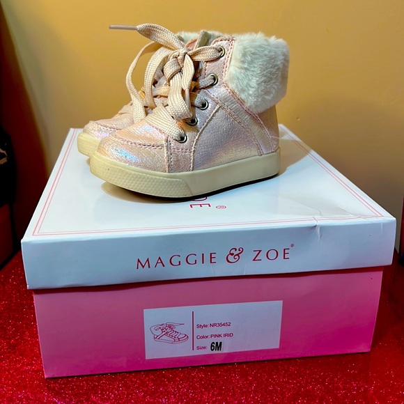 Pink shimmer boots - Picture 1 of 1